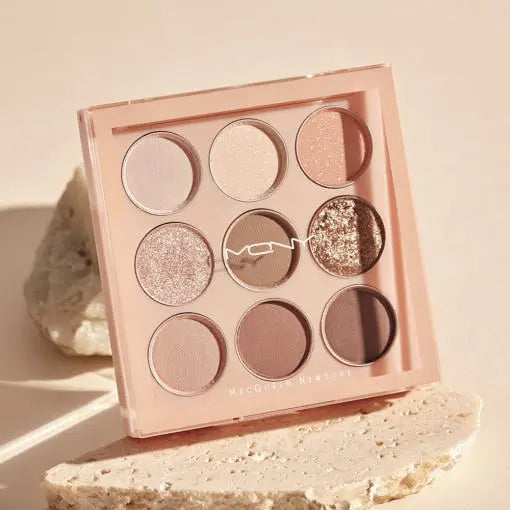 [MACQUEEN New York] 1001 Tone-On-Tone Shadow Palette Pro 9 9g #Nude Mood - Atelievuè
