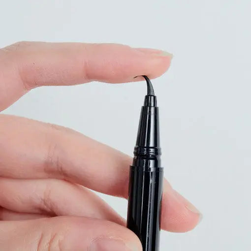 [MACQUEEN New York] Waterproof Tattoo Pen Eyeliner 0.5g (2 Colors) - Atelievuè