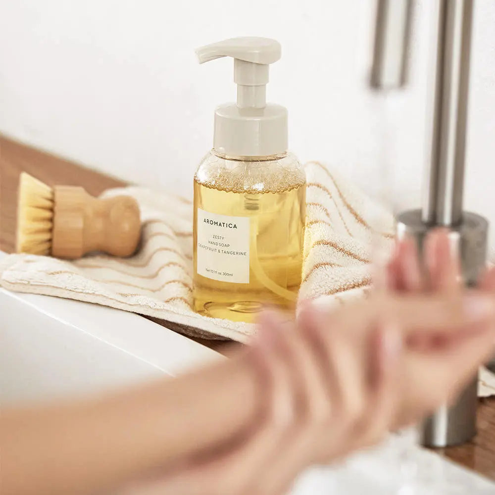 AROMATICA Zesty Hand Soap Grapefruit & Tangerine 300ml - Atelievuè